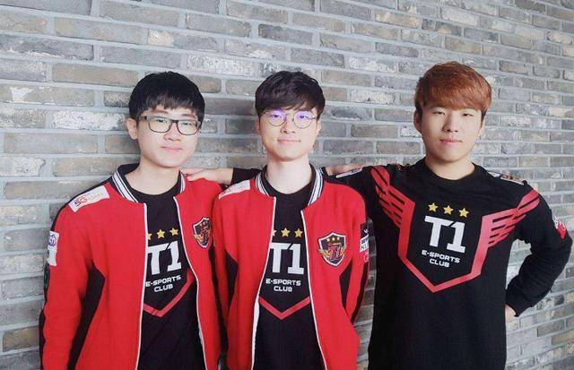 的历史时刻 的历史时刻